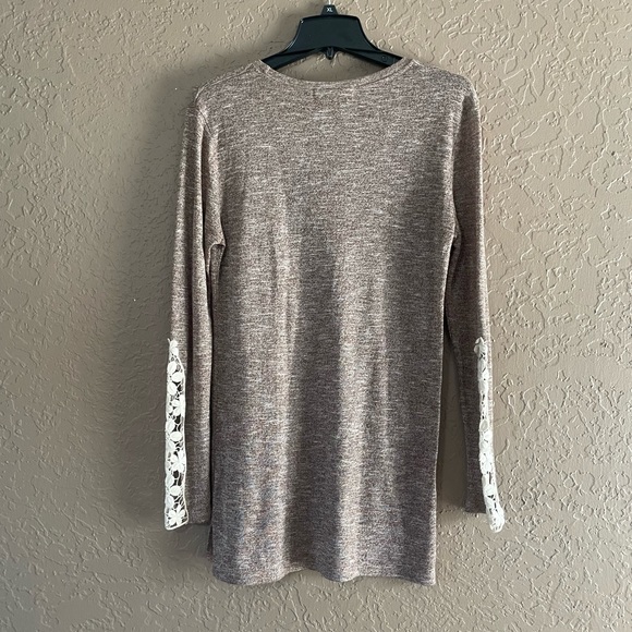 Brown tunic with turquoise cross - Picture 5 of 5